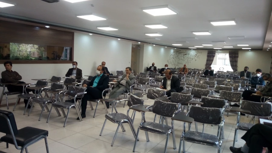 تشکیل جلسه اعضای هیات علمی پردیس شهید باهنر در جلسه آموزش 4