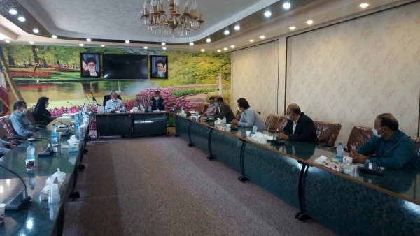 برگزاری جلسه بررسی راهکارهای برگزاری ترم جدید دانشگاه فرهنگیان پردیس شهید باهنر اصفهان 7