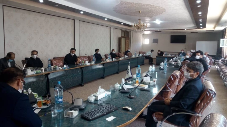 تقدیر از کارمندان پردیس شهید باهنر به مناسبت روز کارمند 4