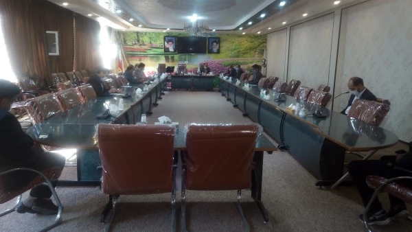 برگزاری جلسه شورای پردیس شهید باهنر اصفهان 2