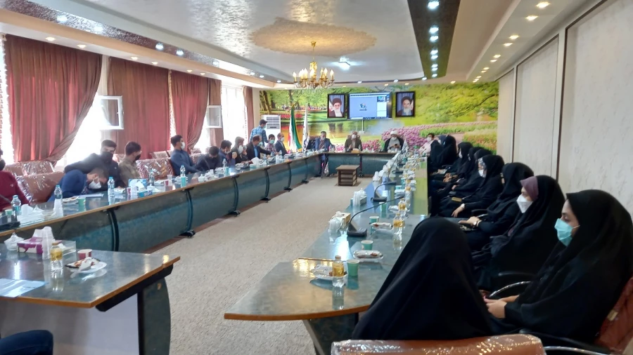 برگزاری مراسم آیین استقبال از دانشجویان ورودی 1400 در پردیس شهید باهنر اصفهان 7