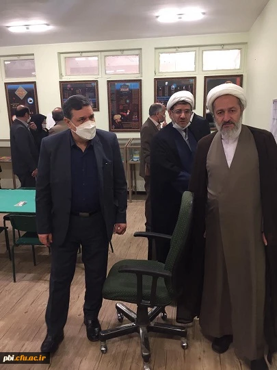 حضور ریاست محترم دانشگاه فرهنگیان جناب آقای دکتر خنیفر به همراه مسئول نهاد رهبری دانشگاه فرهنگیان حجت الاسلام و المسلمین تقوی در پردیس شهید باهنر  2