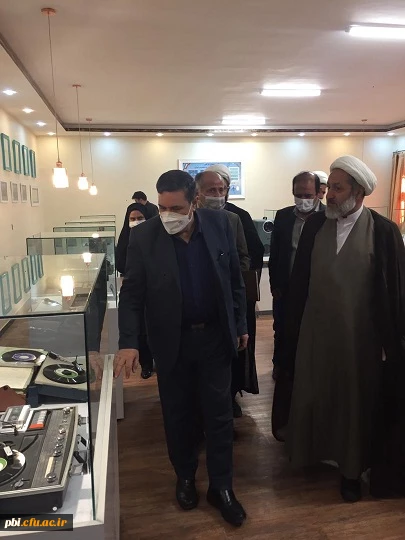 حضور ریاست محترم دانشگاه فرهنگیان جناب آقای دکتر خنیفر به همراه مسئول نهاد رهبری دانشگاه فرهنگیان حجت الاسلام و المسلمین تقوی در پردیس شهید باهنر  6