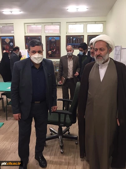 حضور ریاست محترم دانشگاه فرهنگیان جناب آقای دکتر خنیفر به همراه مسئول نهاد رهبری دانشگاه فرهنگیان حجت الاسلام و المسلمین تقوی در پردیس شهید باهنر  12