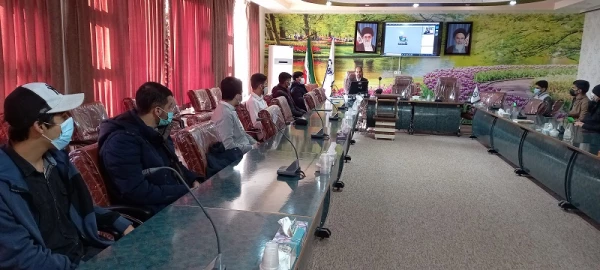 نشست توجیهی آیین نامه و شیوه نامه انضباطی برای دانشجویان جدید الورود 4