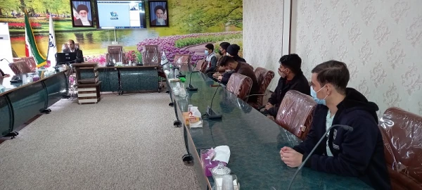 نشست توجیهی آیین نامه و شیوه نامه انضباطی برای دانشجویان جدید الورود 5