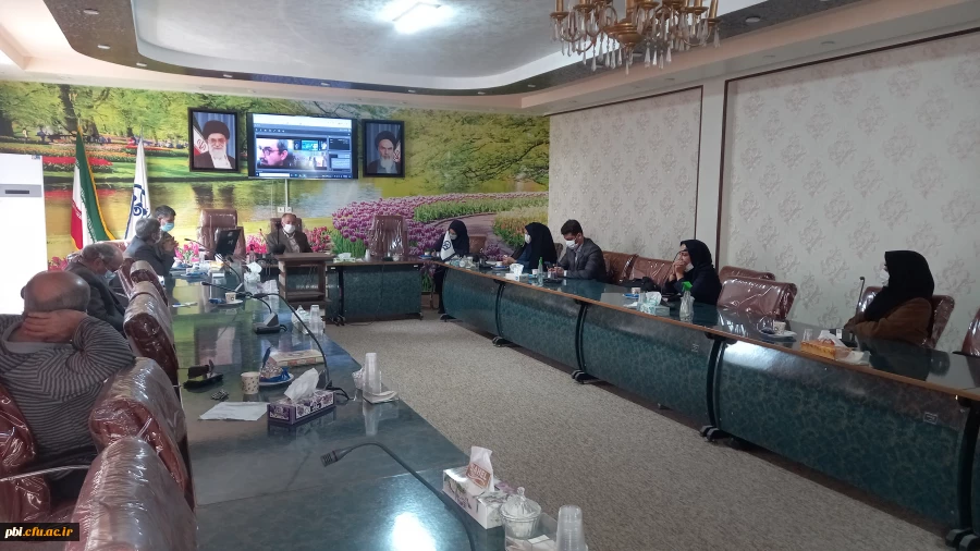 برگزاری جلسه شورای پردیس شهید باهنر اصفهان 3