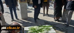 برگزاری مراسم غبارروبی و عطر افشانی بر سر مزار شهدای گمنام پردیس شهید باهنر اصفهان 5
