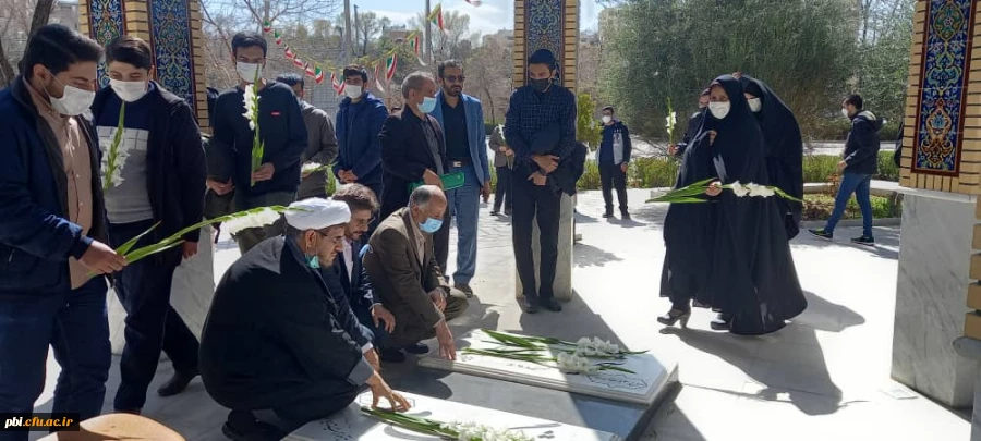 برگزاری مراسم اولین سالگرد به خاک سپاری شهدای گمنام پردیس شهید باهنر اصفهان 2