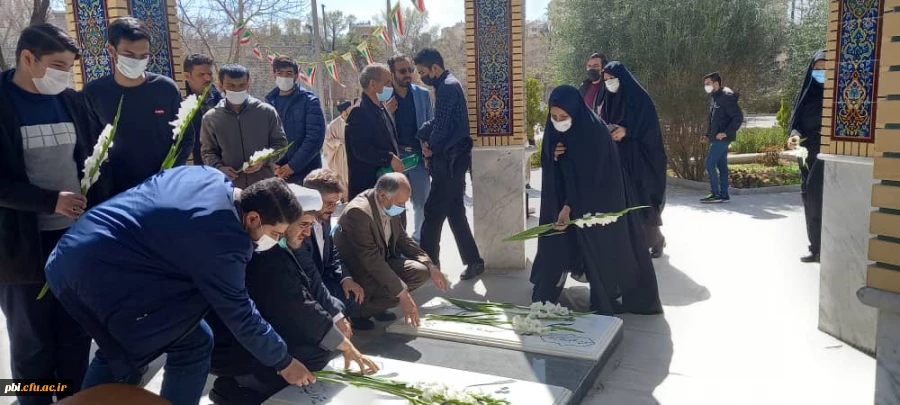 برگزاری مراسم اولین سالگرد به خاک سپاری شهدای گمنام پردیس شهید باهنر اصفهان 4