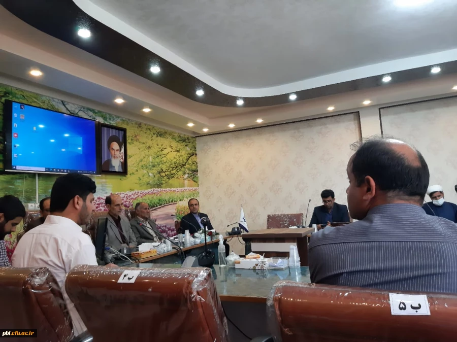 نشست هم اندیشی مدیر کل آموزش و پرورش استان اصفهان با دانشجو معلمان در پردیس شهید باهنر اصفهان 12