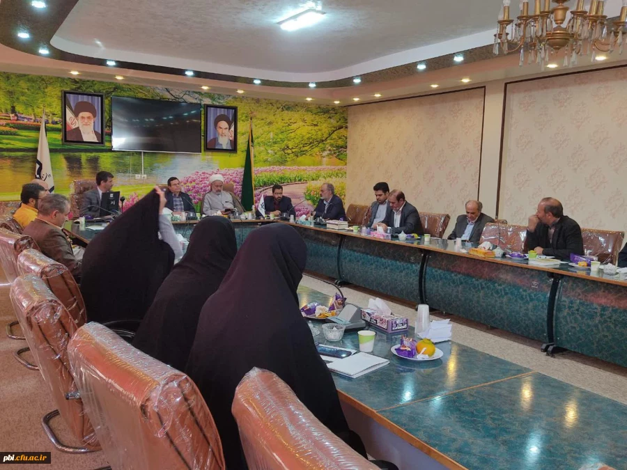 جلسه مشترک شورای مدیریت استان و شورای پردیس شهید باهنر برگزار گردید. 3