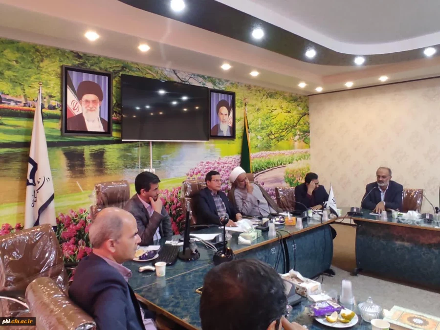 جلسه مشترک شورای مدیریت استان و شورای پردیس شهید باهنر برگزار گردید. 4