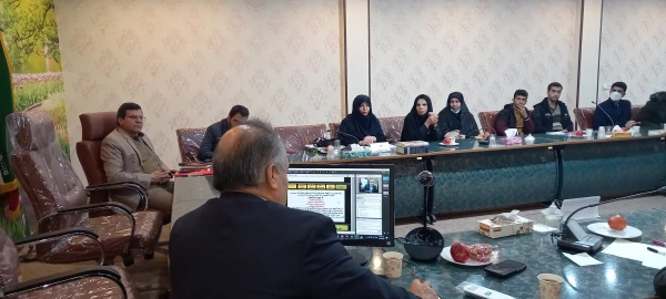 برگزاری یکصد و نودمین کرسی ترویجی با موضوع الگوی مشارکت دستگاه ها و نهادها با نظام تعلیم و تربیت رسمی عمومی در تحقق ساحت های ششگانه سند تحول  بنیادین" در پردیس شهید باهنر اصفهان 2