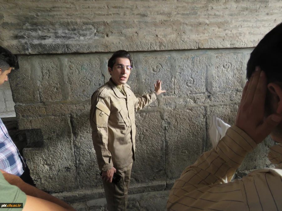 بازدید میدانی بوم شناسی و فلوریستیک گیاهان، "درس اکولوژی"، دانشجویان گروه آموزش زیست شناسی 98 به همراه استاد درس، جناب آقای دکتر فرح نسب 30