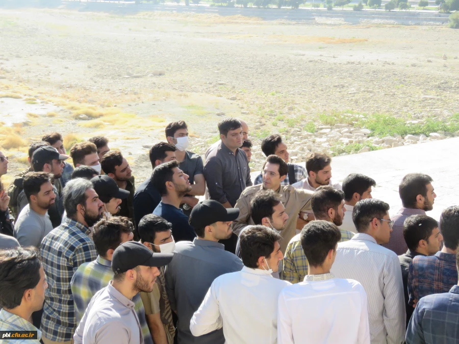 بازدید میدانی بوم شناسی و فلوریستیک گیاهان، "درس اکولوژی"، دانشجویان گروه آموزش زیست شناسی 98 به همراه استاد درس، جناب آقای دکتر فرح نسب 40