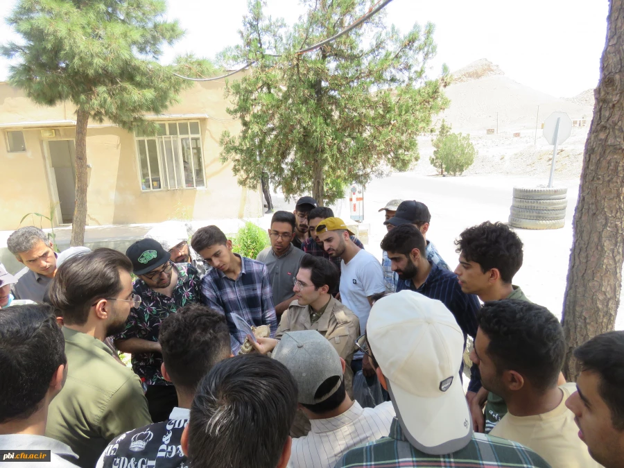 بازدید میدانی بوم شناسی و فلوریستیک گیاهان، "درس اکولوژی"، دانشجویان گروه آموزش زیست شناسی 98 به همراه استاد درس، جناب آقای دکتر فرح نسب 16