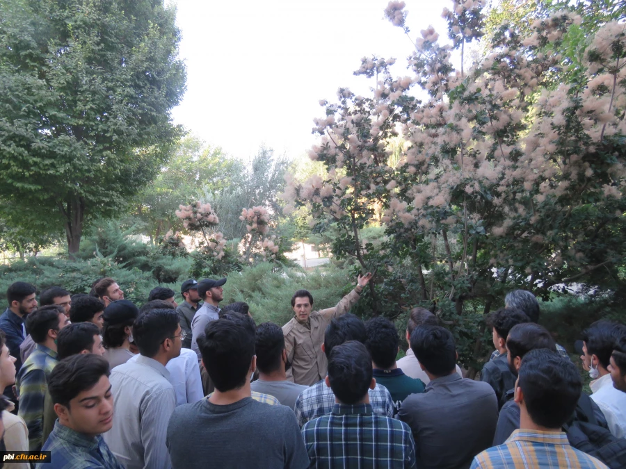 بازدید میدانی بوم شناسی و فلوریستیک گیاهان، "درس اکولوژی"، دانشجویان گروه آموزش زیست شناسی 98 به همراه استاد درس، جناب آقای دکتر فرح نسب 53