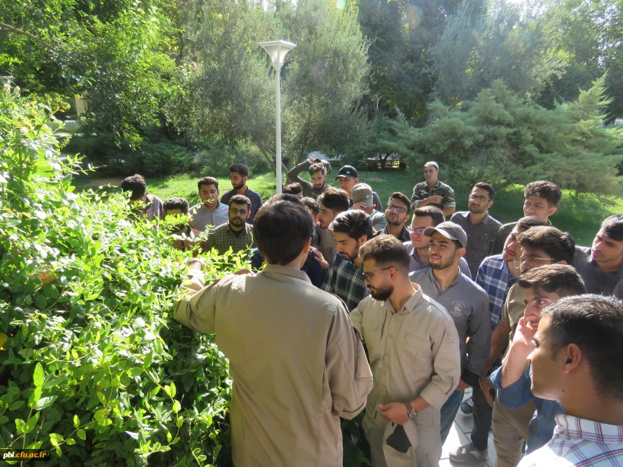 بازدید میدانی بوم شناسی و فلوریستیک گیاهان، "درس اکولوژی"، دانشجویان گروه آموزش زیست شناسی 98 به همراه استاد درس، جناب آقای دکتر فرح نسب 56