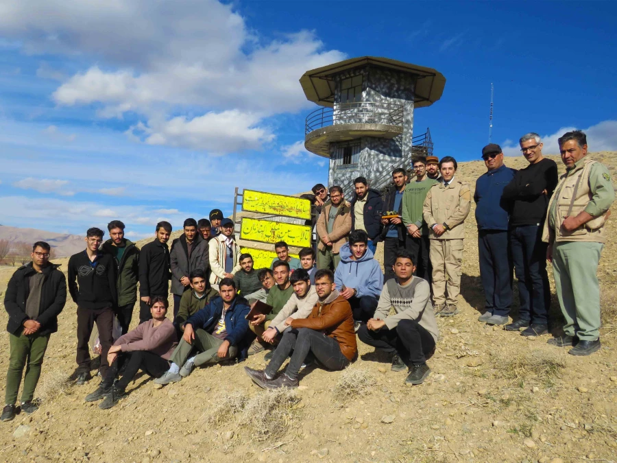 سفر آموزشی دانشجویان گروه آموزش زیست شناسی ۹۹ ، تالاب های بین المللی استان چهارمحال و بختیاری،  با همراهی استاد دکتر فرح نسب 10