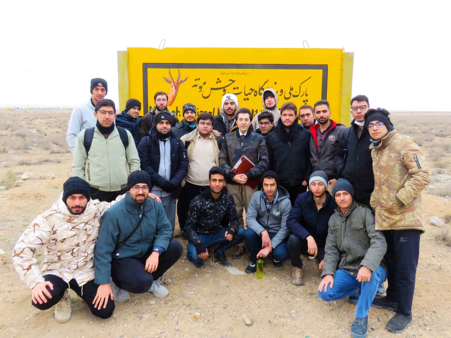 سفر آموزشی دانشجویان گروه آموزش زیست شناسی 98 به پارک ملّی و پناهگاه حیات وحش موته، با همراهی استاد دکتر فرح نسب 3