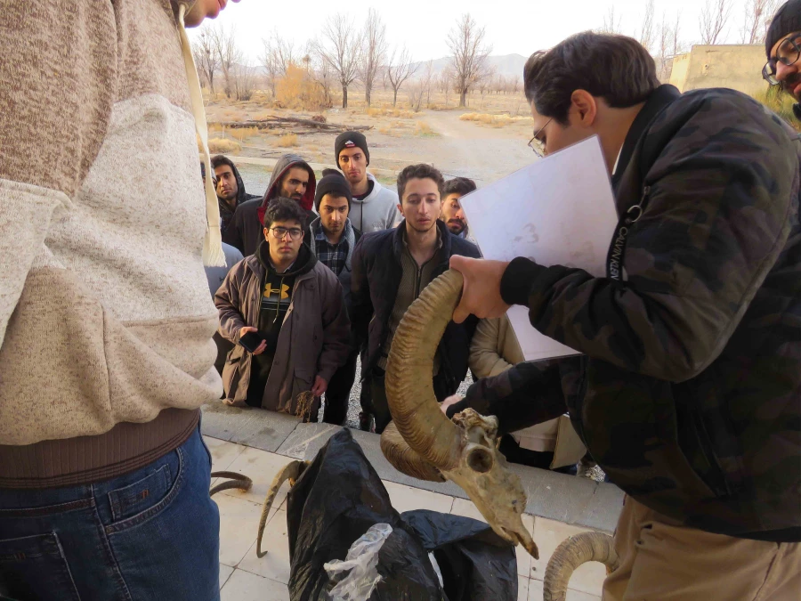 سفر آموزشی دانشجویان گروه آموزش زیست شناسی 98 به پارک ملّی و پناهگاه حیات وحش موته، با همراهی استاد دکتر فرح نسب 11