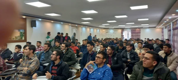 برگزاری کلاس اطلاعات و آموزه های جنسی در پردیس شهید باهنر اصفهان 2