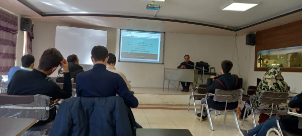 نشست نقد و بررسی فرایند جذب نیروی انسانی آموزش  و پرورش با حضور آقای دکتر پناهی  4