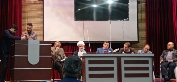 جلسه پرسش و پاسخ صمیمانه مدیریت ، معاونان ، کارشناس مسئولان و سرپرستان پردیس شهید باهنر اصفهان با دانشجویان 7