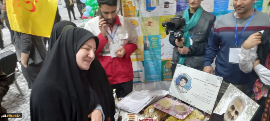 برگزاری نمایشگاه توانمندی های تشکل ها و انجمن های دانشجویی در پردیس ها شهید باهنر اصفهان 21