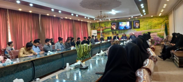 جلسه مشترک ریاست دانشگاه فرهنگیان اصفهان با اعضای تشکل ها و انجمن های دانشجویی 10