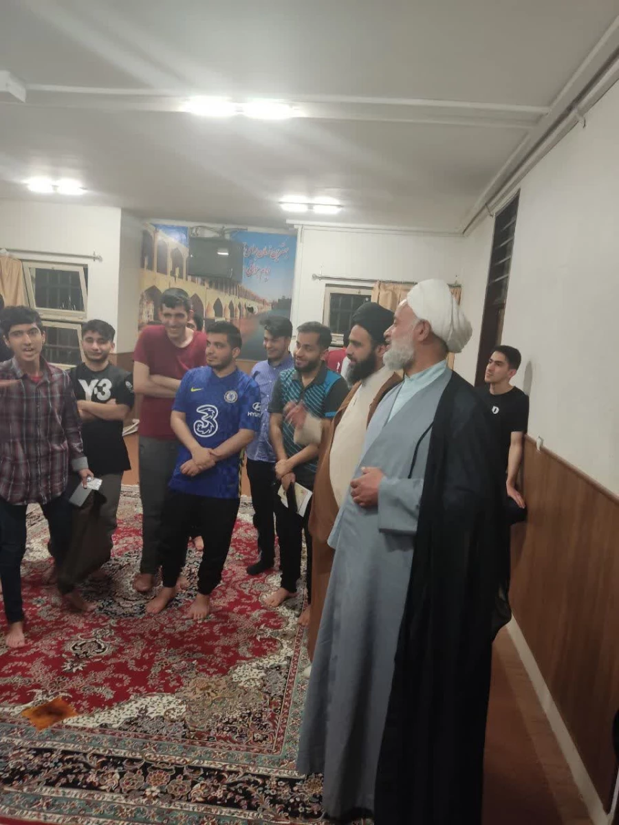 برنامه دیدار صمیمی مسئولین ، اساتید و بازنشستگان دانشگاه فرهنگیان با دانشجویان خوابگاه ها 4