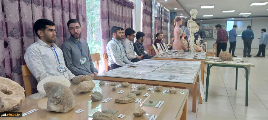 برگزاری نمایشگاه و کارگاه روز جهانی تنوع زیستی در پردیس شهید باهنر اصفهان 99