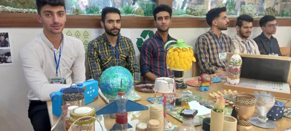 برگزاری نمایشگاه و کارگاه روز جهانی تنوع زیستی در پردیس شهید باهنر اصفهان 100