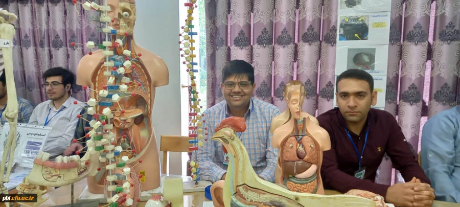 برگزاری نمایشگاه و کارگاه روز جهانی تنوع زیستی در پردیس شهید باهنر اصفهان 100