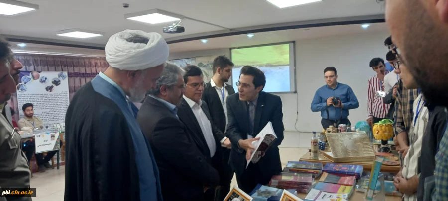 برگزاری نمایشگاه و کارگاه روز جهانی تنوع زیستی در پردیس شهید باهنر اصفهان 112