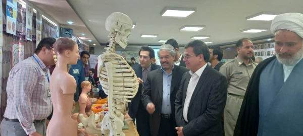 برگزاری نمایشگاه و کارگاه روز جهانی تنوع زیستی در پردیس شهید باهنر اصفهان 111