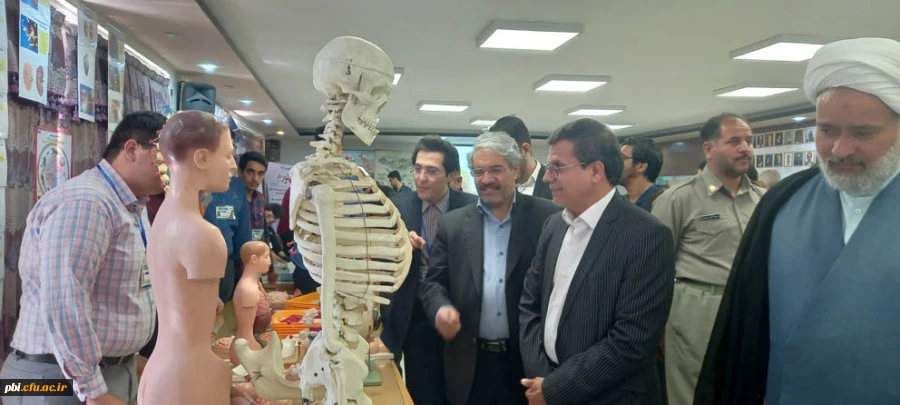 برگزاری نمایشگاه و کارگاه روز جهانی تنوع زیستی در پردیس شهید باهنر اصفهان 111