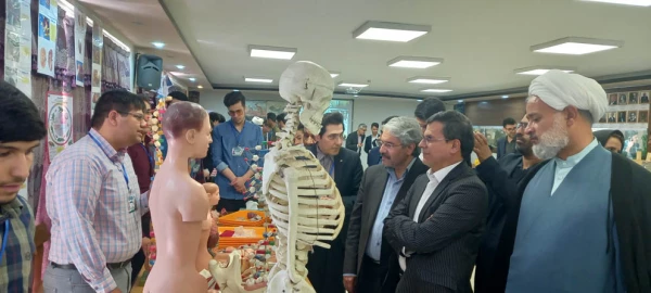 برگزاری نمایشگاه و کارگاه روز جهانی تنوع زیستی در پردیس شهید باهنر اصفهان 118