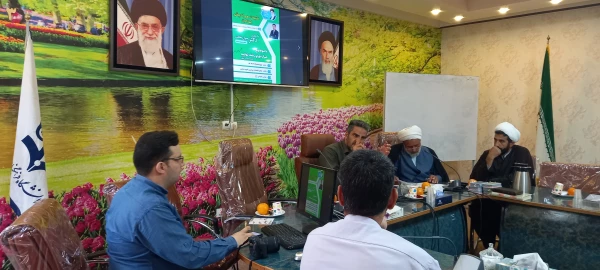 برگزاری نشست هم اندیشی استادان با حضور دکتر رسول بخشی با موضوع مهار تورم ، رشد تولید 2