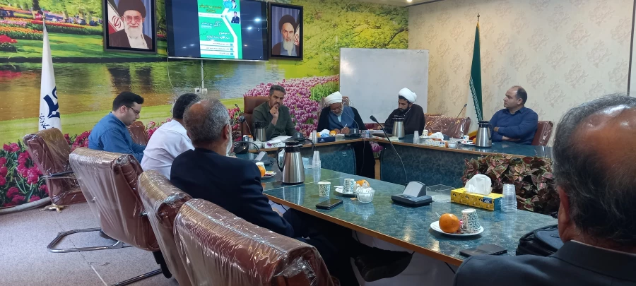 برگزاری نشست هم اندیشی استادان با حضور دکتر رسول بخشی با موضوع مهار تورم ، رشد تولید 5