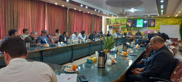 برگزاری نشست هم اندیشی استادان با حضور دکتر رسول بخشی با موضوع مهار تورم ، رشد تولید 6