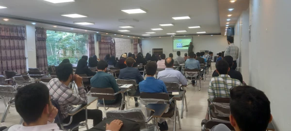 برگزاری کارگاه آموزشی کاوشگری در آموزش علوم با حضور  استاد حمید نقی زاده سرگروه محترم آموزش علوم تجربی متوسطه و استاد نمونه کشوری 9