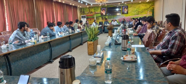 برگزاری جلسه پرسش و پاسخ نماینده مردم اصفهان در مجلس با اعضای بسیج دانشجویی دانشگاه فرهنگیان اصفهان 6