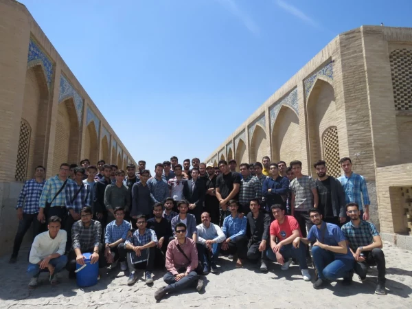 بازدید علمی دانشجویان پردیس شهید باهنر به همراه استاد فرح نسب و آشنایی با طبیعت شهری 4