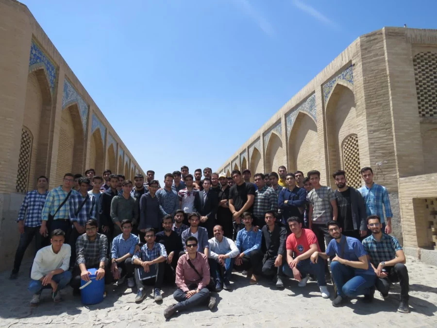 بازدید علمی دانشجویان پردیس شهید باهنر به همراه استاد فرح نسب و آشنایی با طبیعت شهری 4