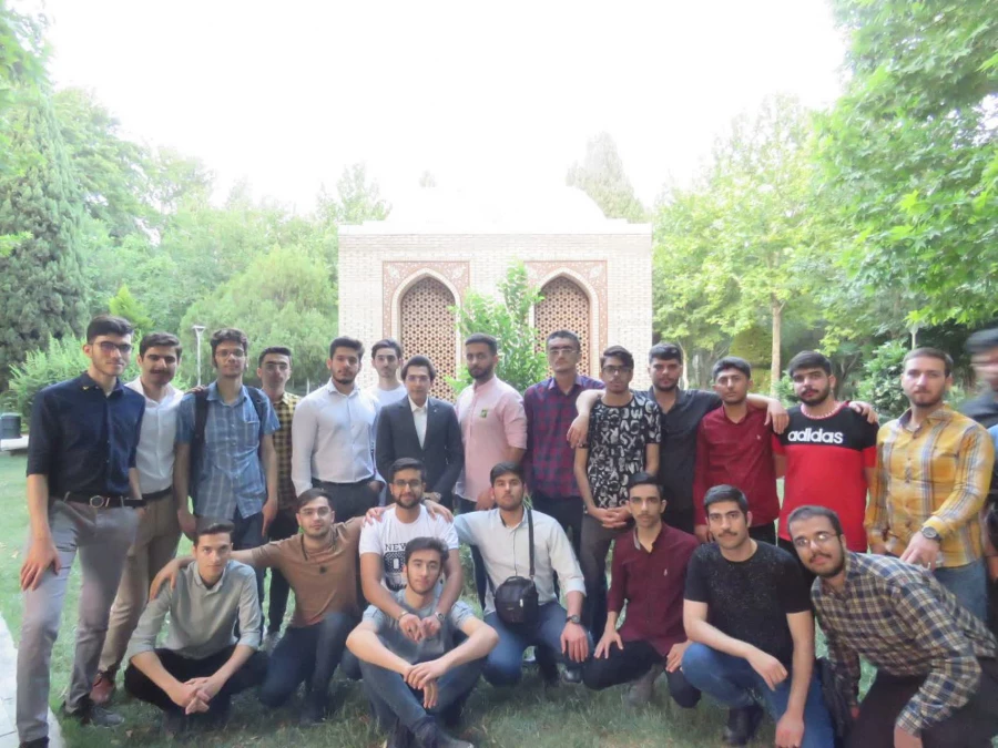 بازدید علمی دانشجویان پردیس شهید باهنر به همراه استاد فرح نسب و آشنایی با طبیعت شهری 14