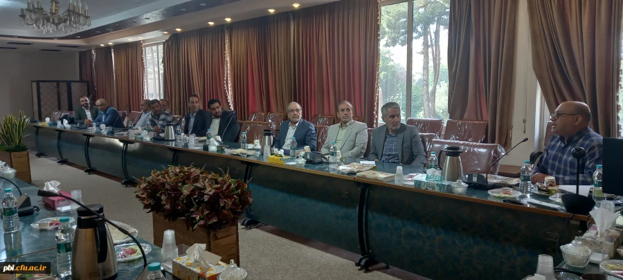 برگزاری جلسه بررسی سیستم تردد و حضور و غیاب دانشجویان  7