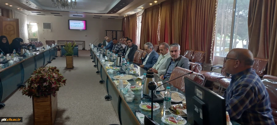 برگزاری جلسه بررسی سیستم تردد و حضور و غیاب دانشجویان  9