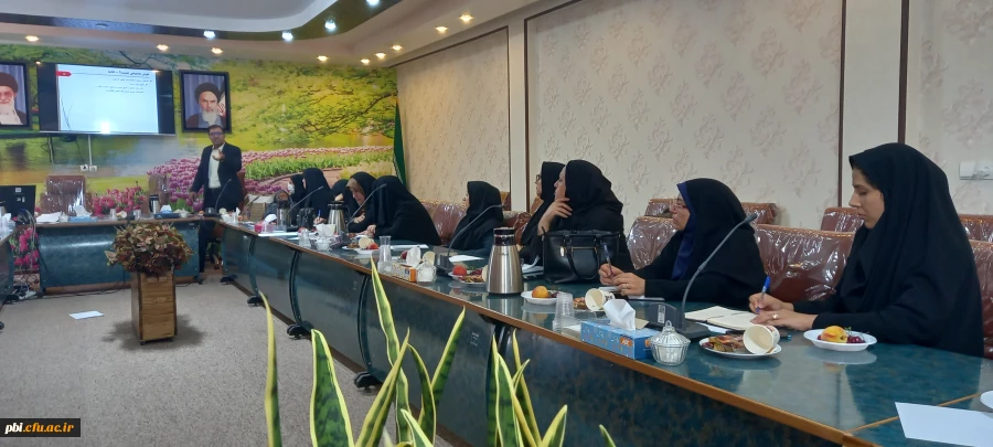 گزارش برگزاری دوره بالندگی " کاربردهای آموزشی -  پژوهشی هوش مصنوعی" (ویژه اساتید دانشگاه فرهنگیان)  به همراه فایل ارایه مطالب
 5